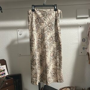 Animal print long skirt